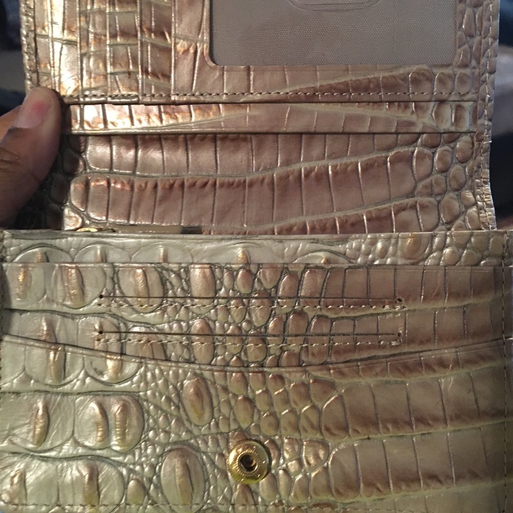 Brahmin wristlet